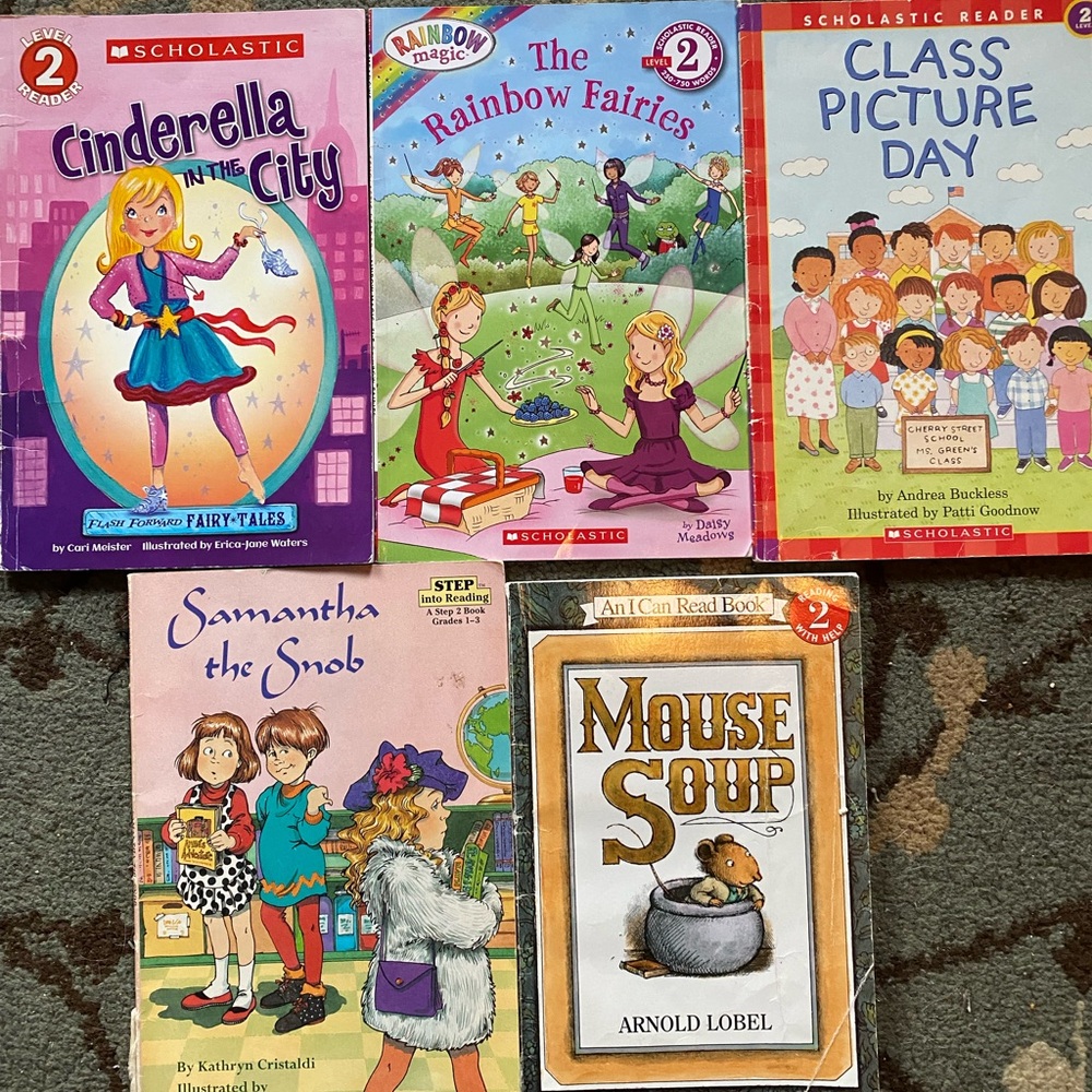 5 Level 2 kids reading books 📚